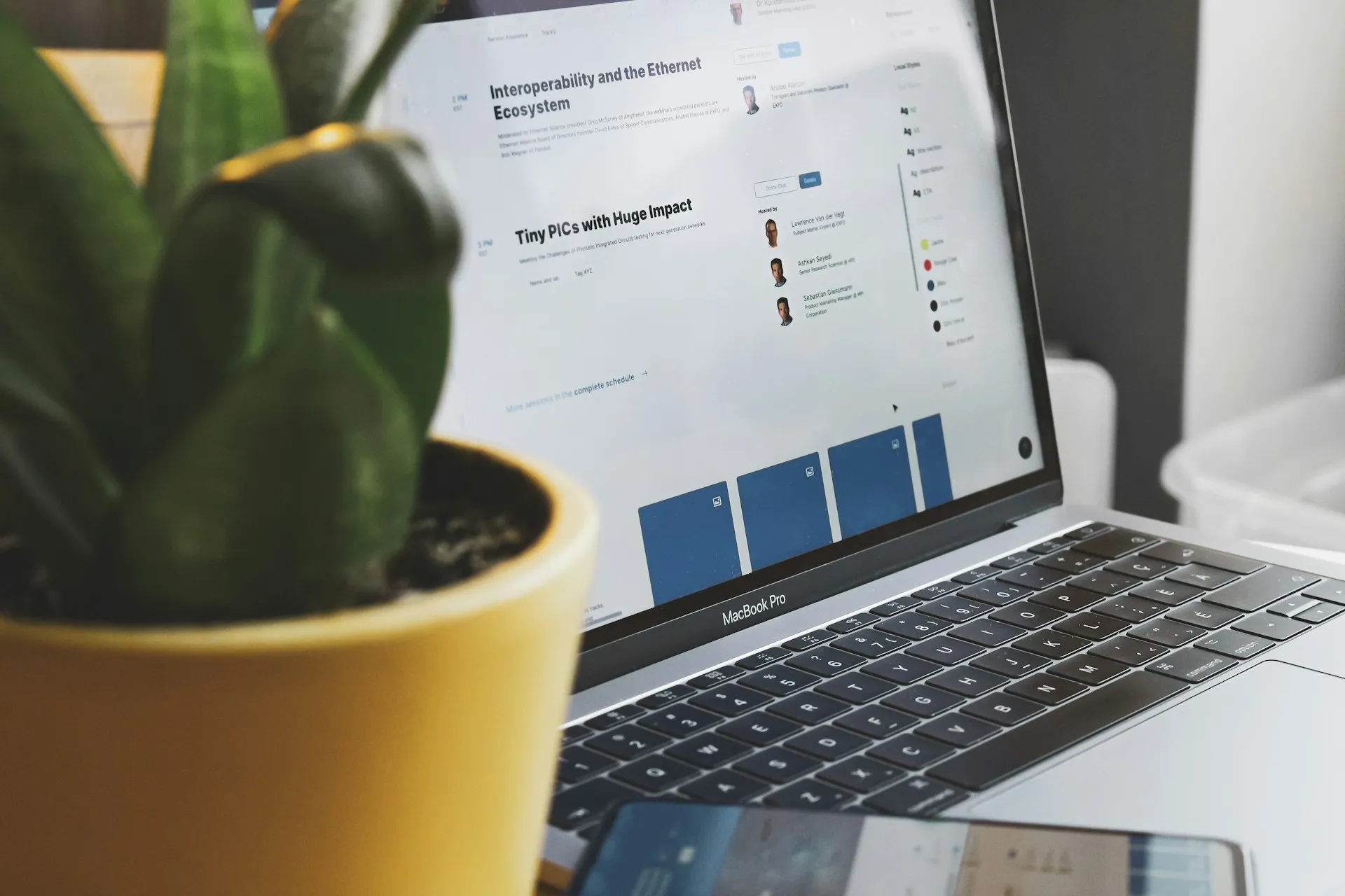 Maximizing ROI with custom web development solutions